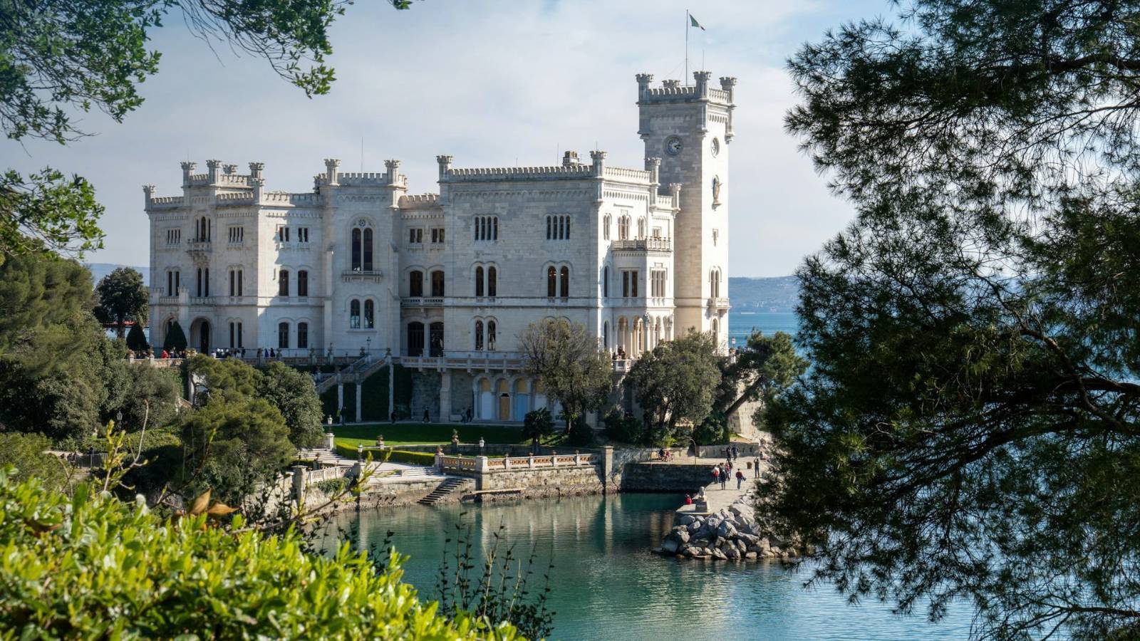 Camping-Duino-Aurisina-Chateau-de-Miramare-POI-TH-FR